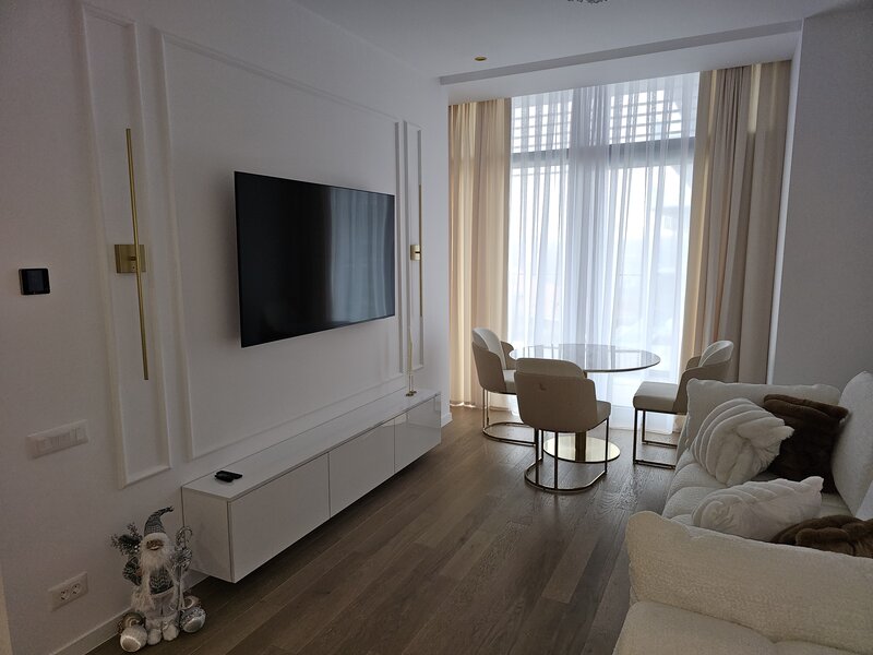 Floreasca UpSite by Atenor, 3/25, imobil 2025, parcare + boxa subsol