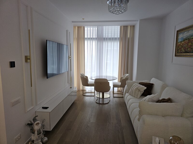 Floreasca UpSite by Atenor, 3/25, imobil 2025, parcare + boxa subsol